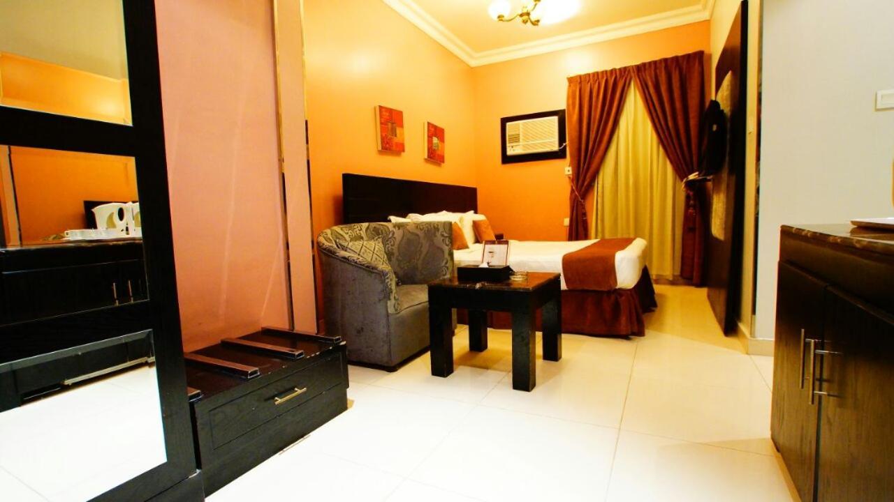 Al Muhaidib Hotel 利雅德 外观 照片