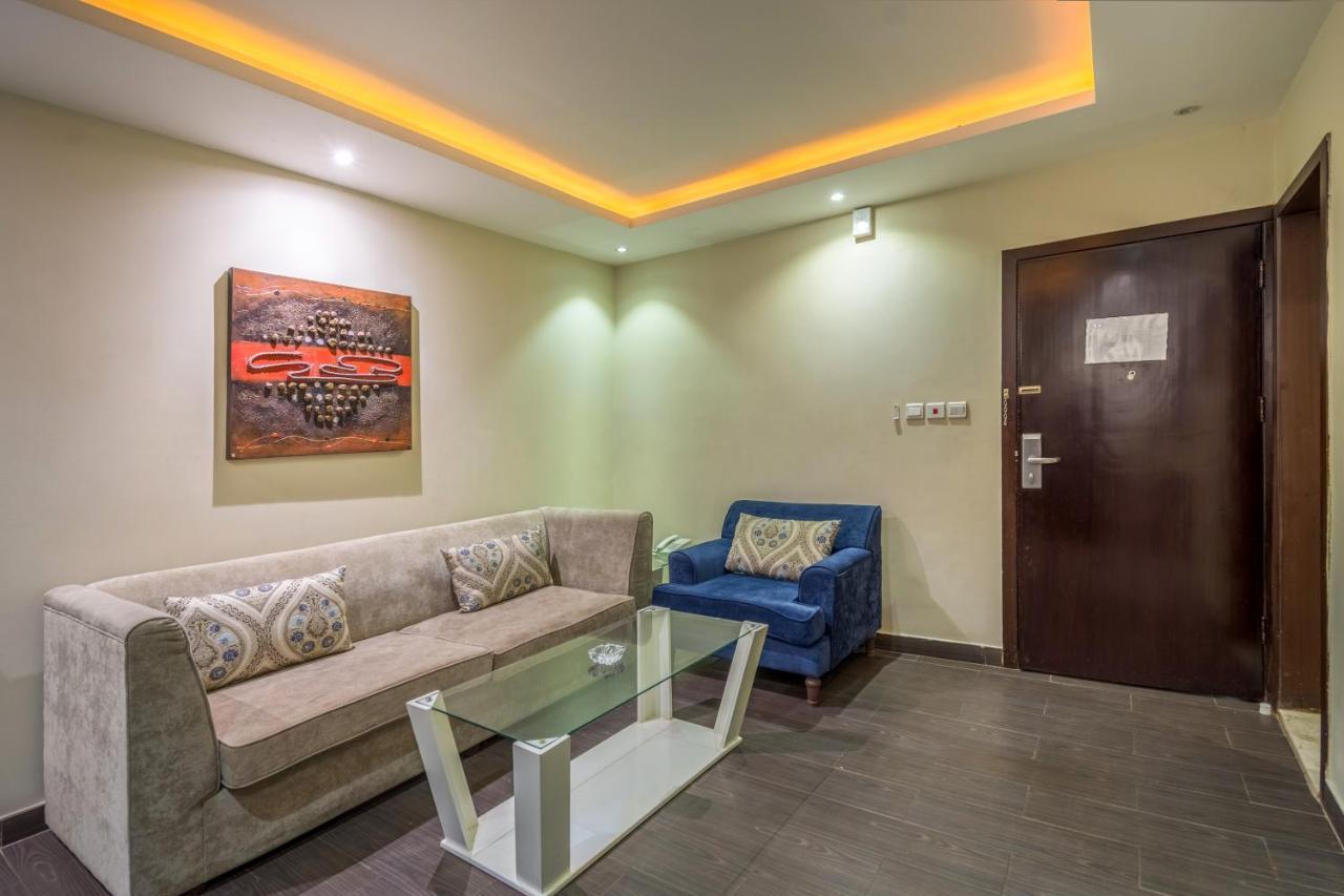Al Muhaidib Hotel 利雅德 外观 照片